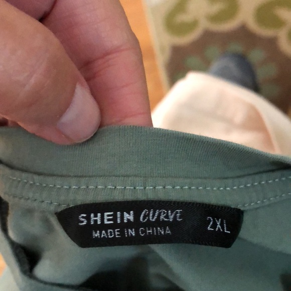 BUNDLE OF 2….Womens short sleeve tshirts, great condition, both 2XL - Picture 7 of 7